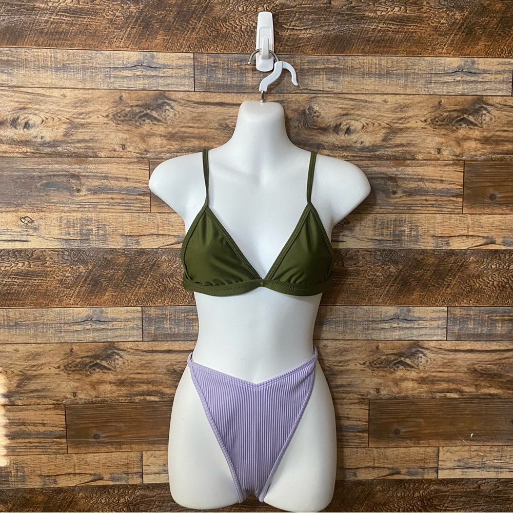 Hollister Lilac High-wasited Bikini Bottoms in L Large (comes with free top)